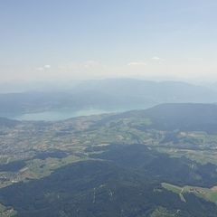 Flugwegposition um 10:58:22: Aufgenommen in der Nähe von Gemeinde Weißenkirchen im Attergau, Österreich in 2083 Meter